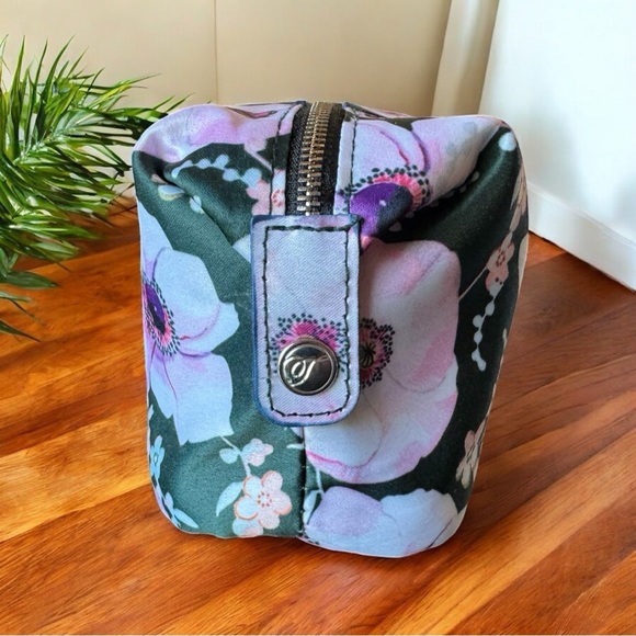 Temperley London x British Airways First Class Toiletry Makeup Bag Floral Print - Picture 2 of 16